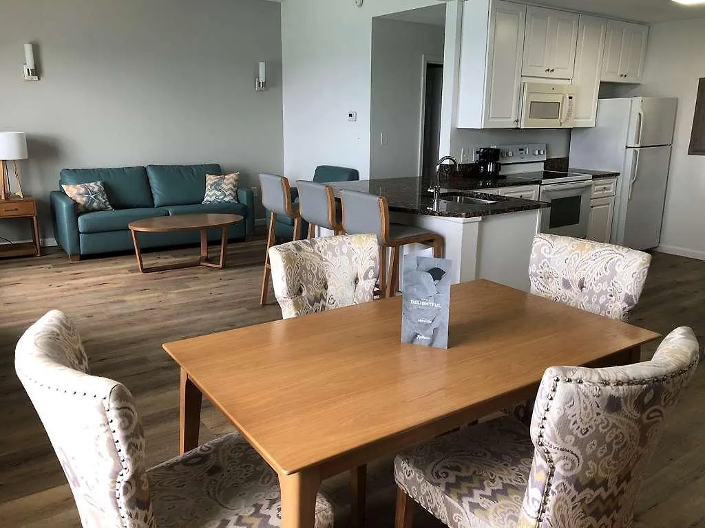 Radisson Beachfront Hotel - Panama City Beach