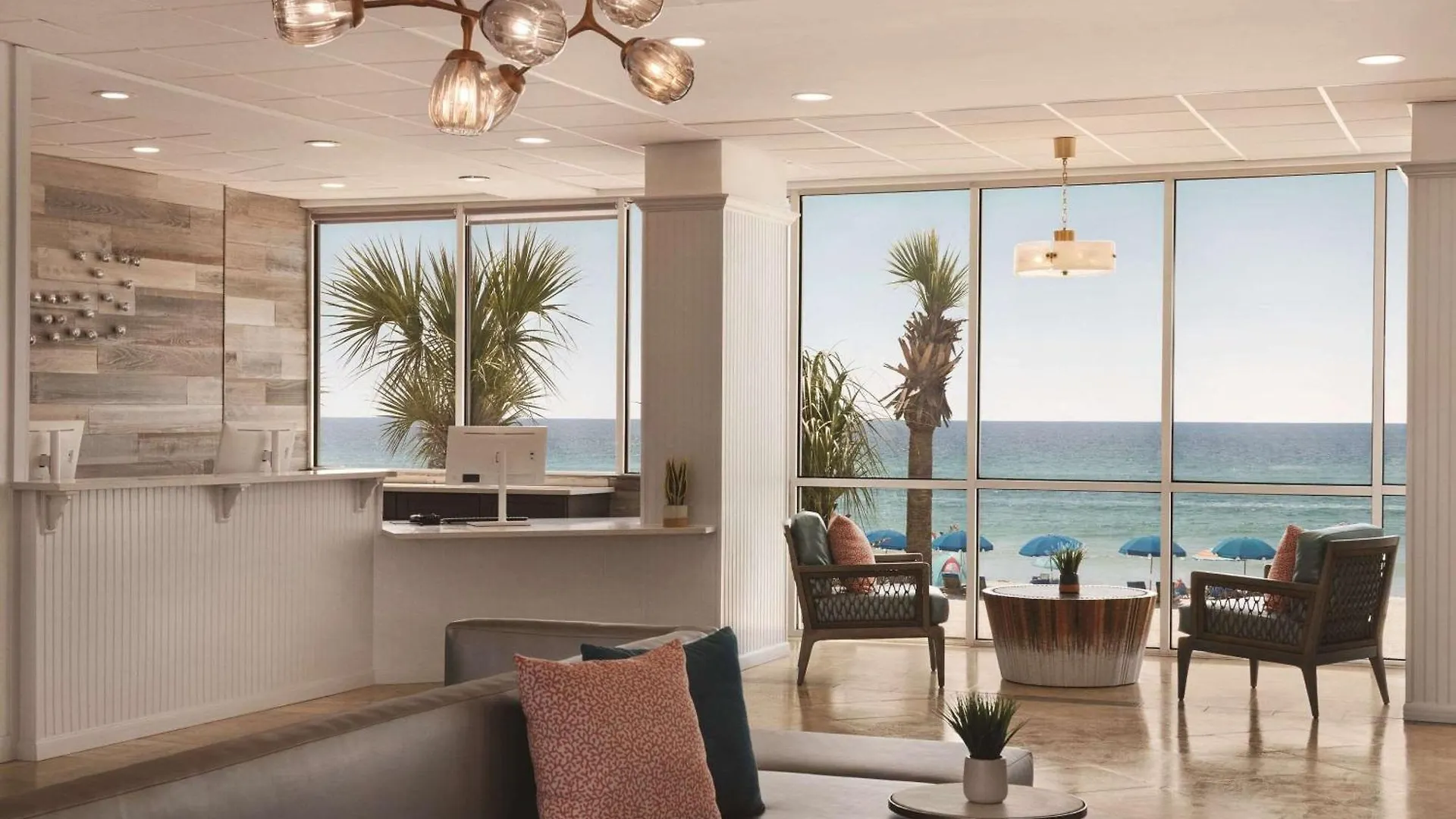 Radisson Beachfront Hotel - Panama City Beach