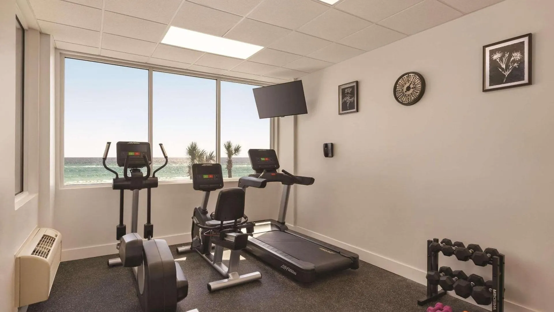 Radisson Beachfront Hotel - Panama City Beach